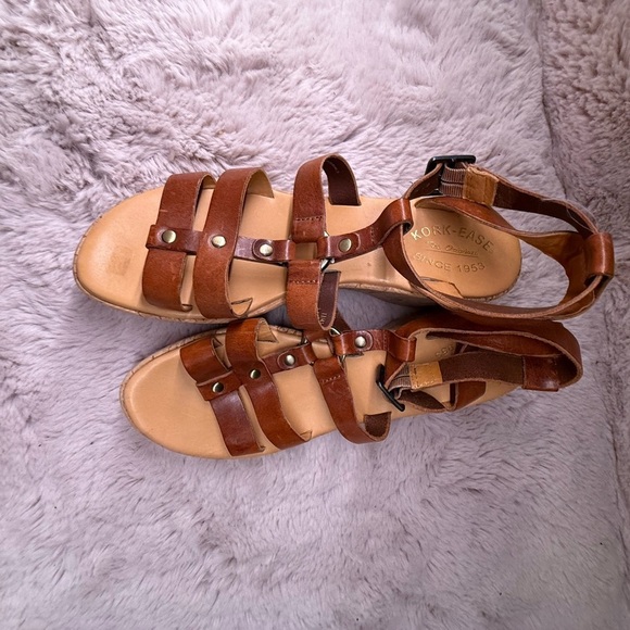 Kork-Ease Sandals 9.5 - Picture 2 of 6